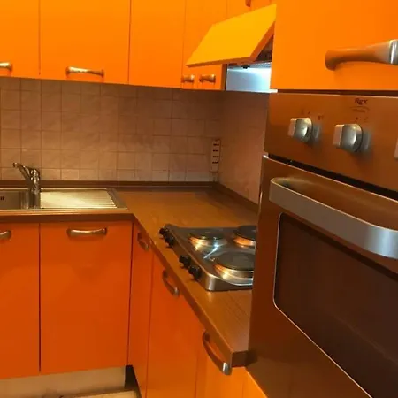 Monolocale Con Ampio Terrazzo * Milan